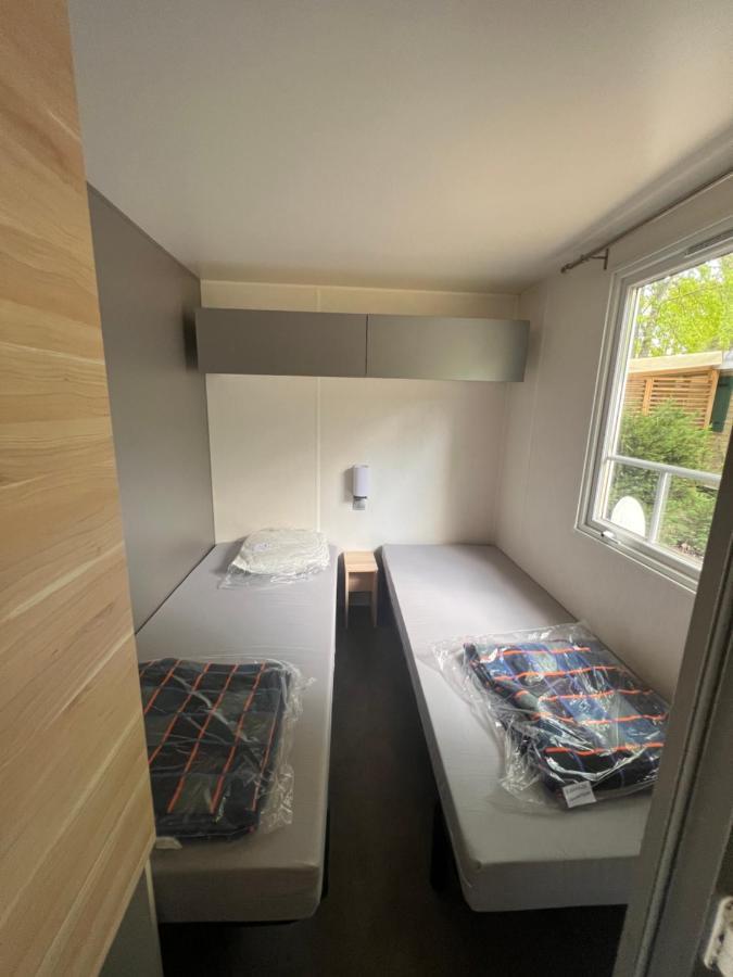 Mobil Home Du Lac - Camping 4 Etoiles Aureilhan  Exteriér fotografie